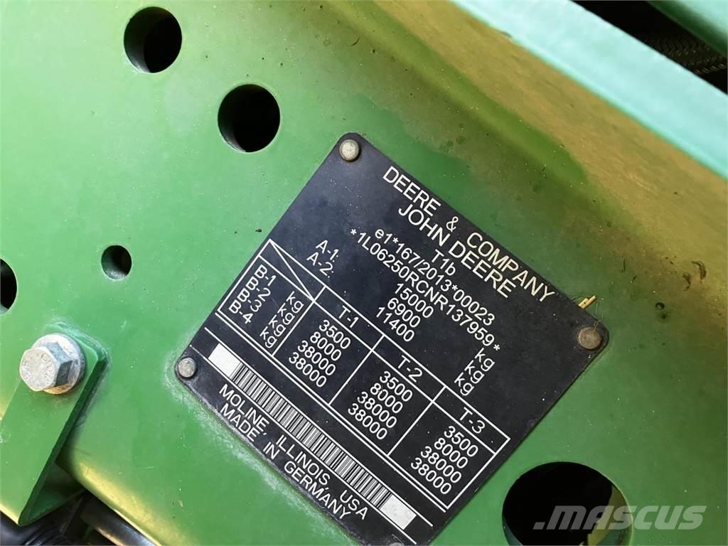 John Deere 6250R Traktorit