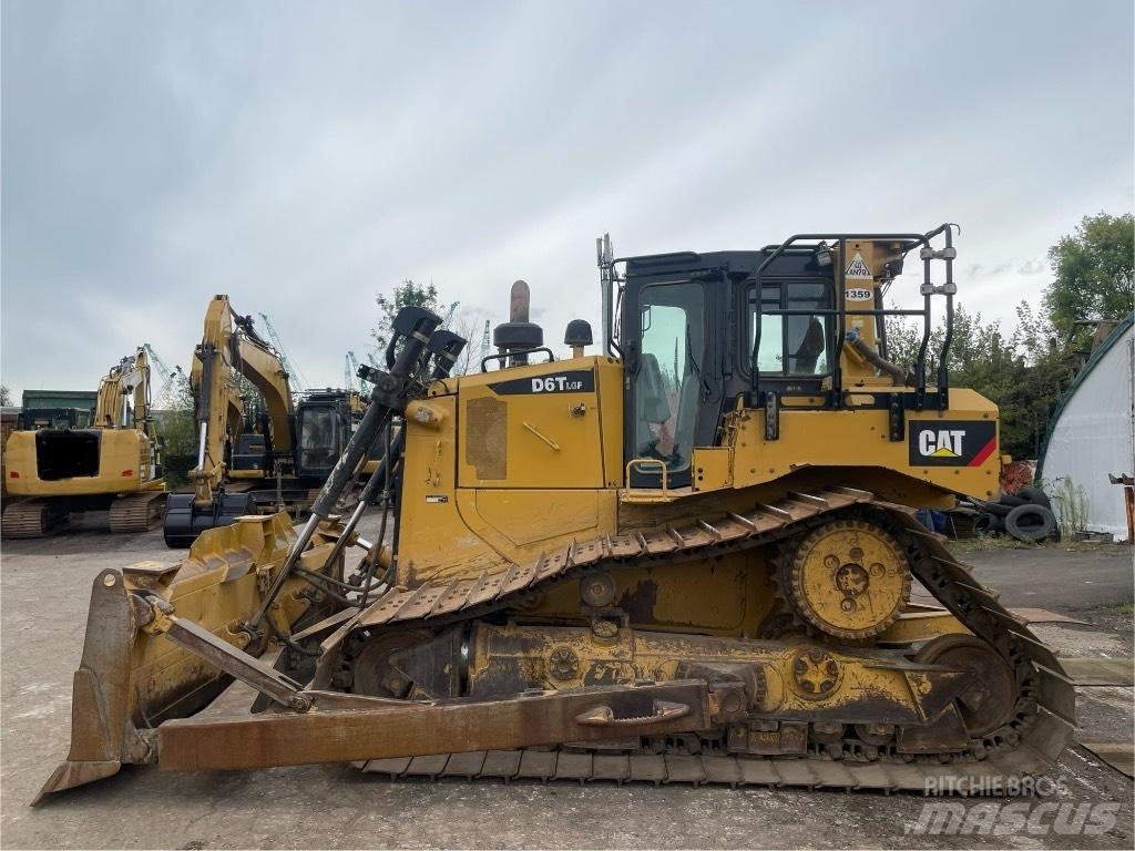CAT D 6 T LGP Telaketjupuskutraktorit