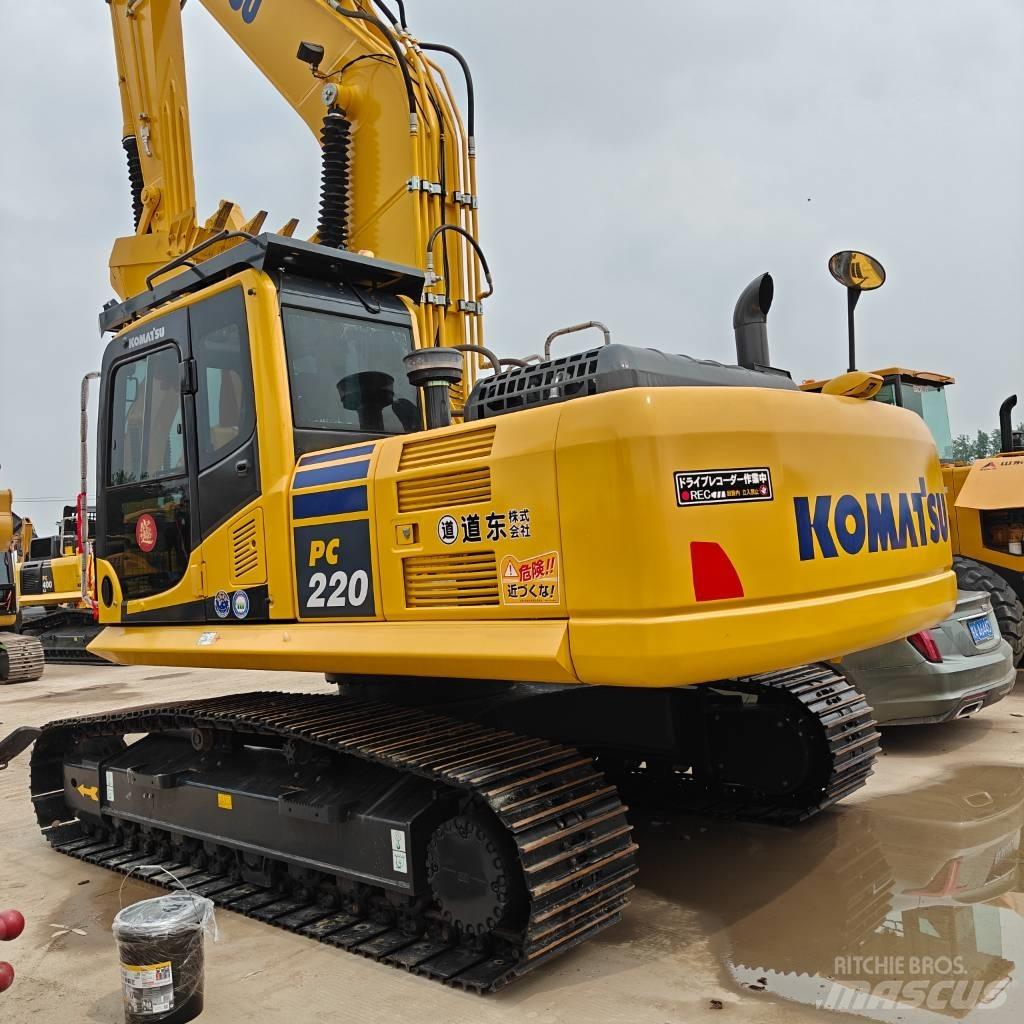 Komatsu 220-8MO Telakaivukoneet