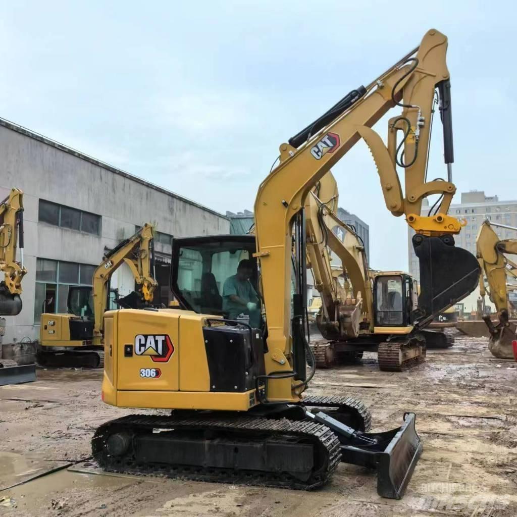 CAT 306 Minikaivukoneet < 7t