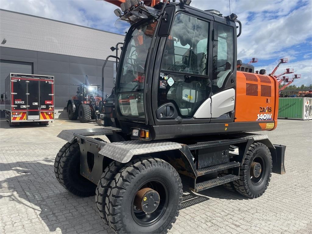 Hitachi ZX 140 W-6 Pyöräkaivukoneet
