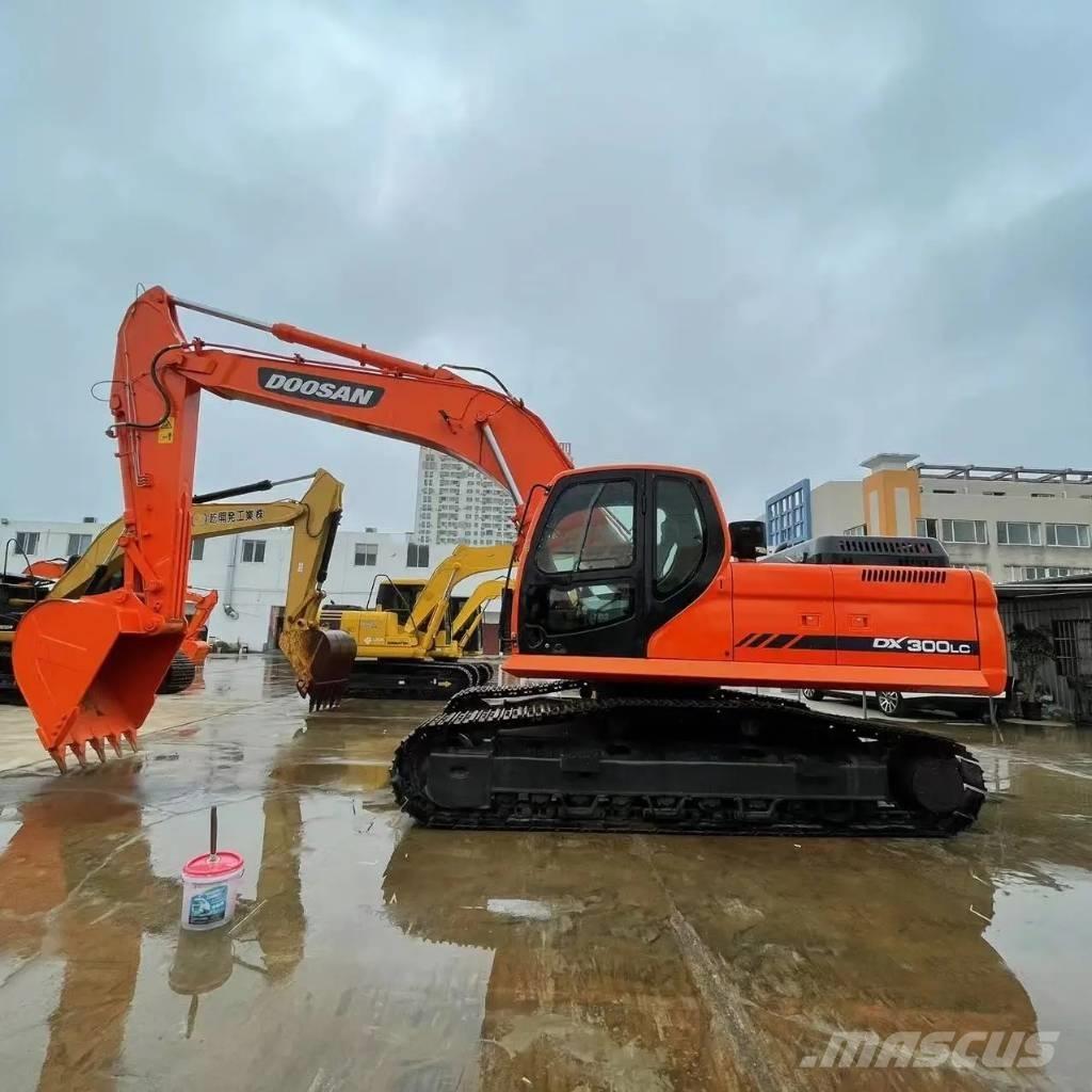 Doosan DX 300 LC Minikaivukoneet < 7t
