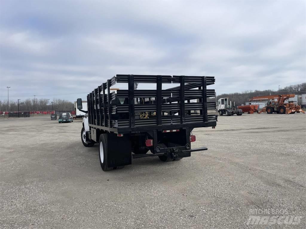 GMC T 7500 Nosturiautot