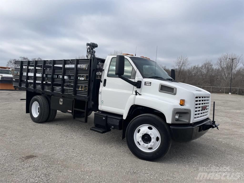 GMC T 7500 Nosturiautot
