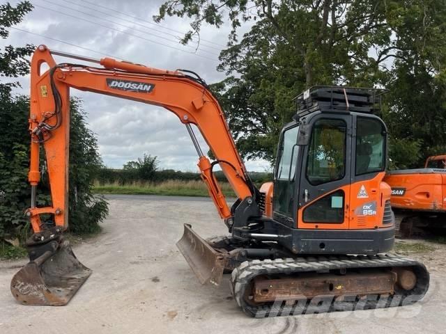Doosan DX 85 R-3 Midikaivukoneet 7t - 12t