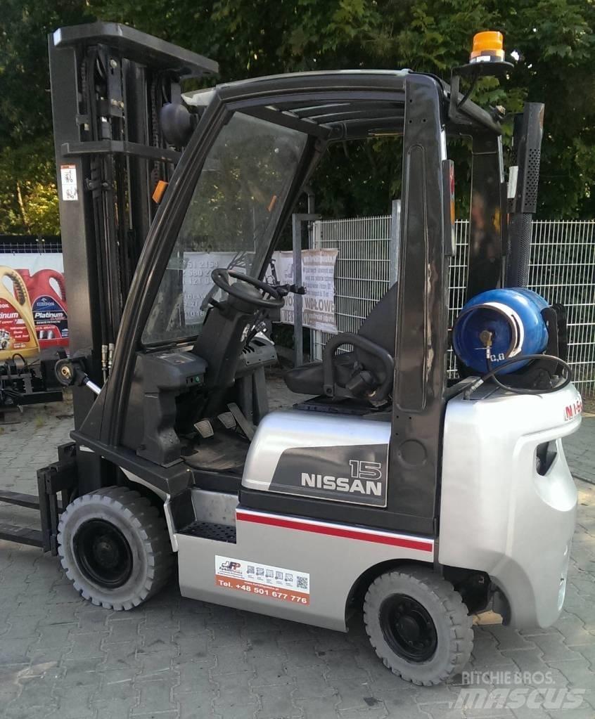 Nissan PD1A15Q Nestekaasutrukit