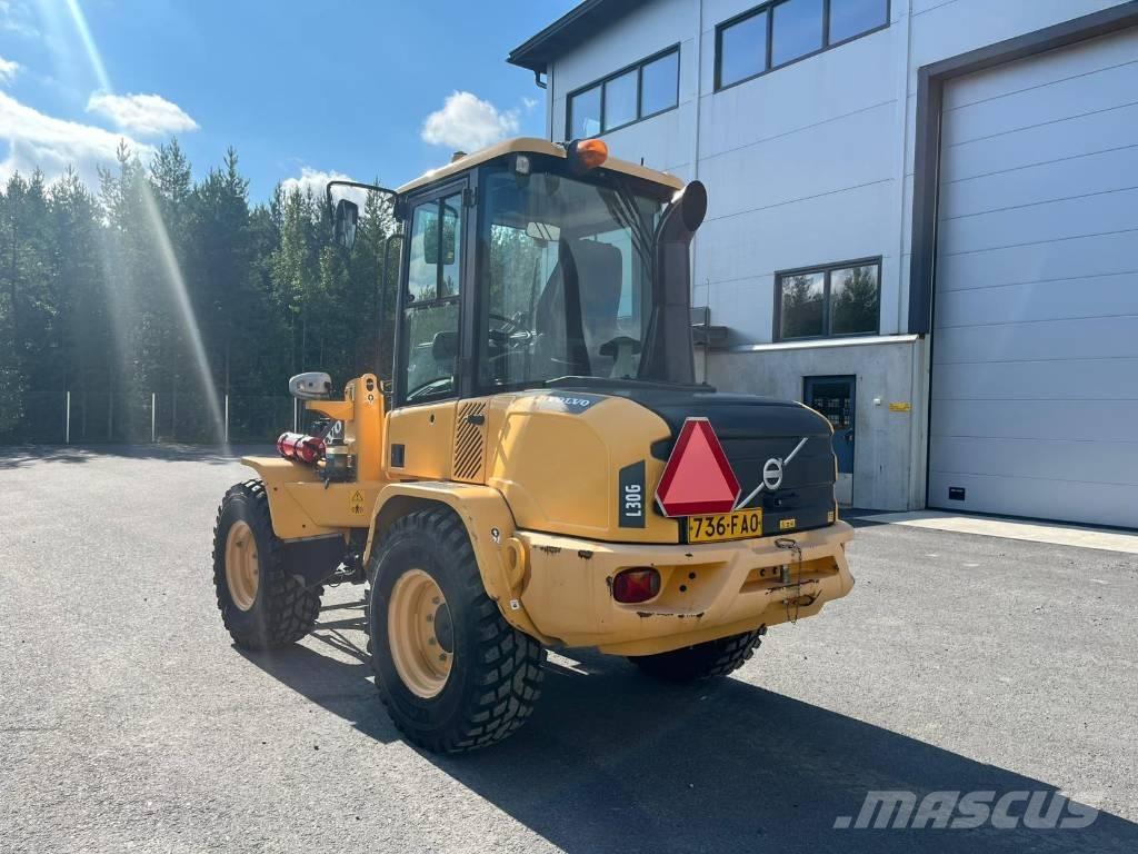Volvo L 30 G Pyöräkuormaajat