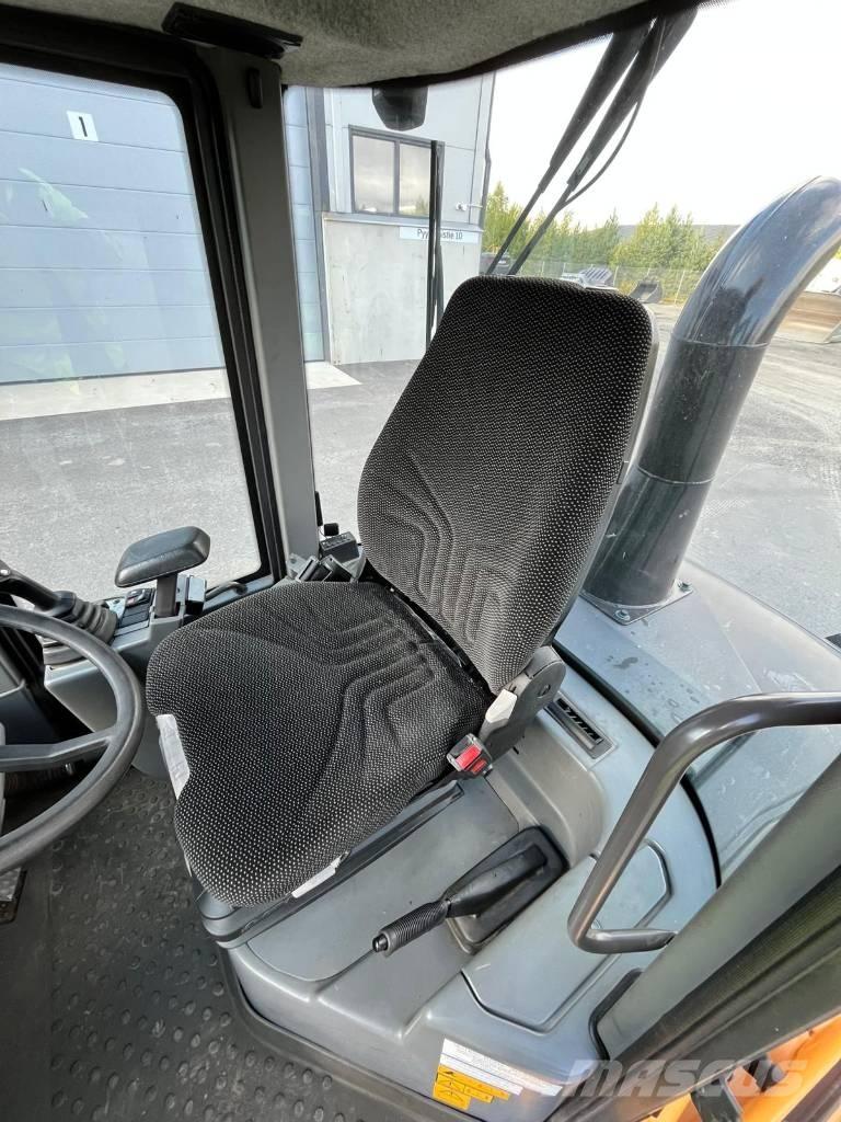 Volvo L 30 G Pyöräkuormaajat