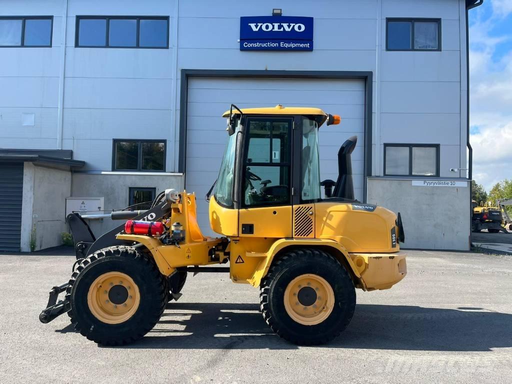 Volvo L 30 G Pyöräkuormaajat