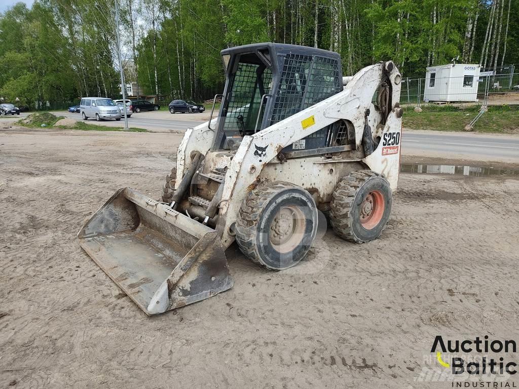 Bobcat S 250 Liukuohjatut kuormaajat