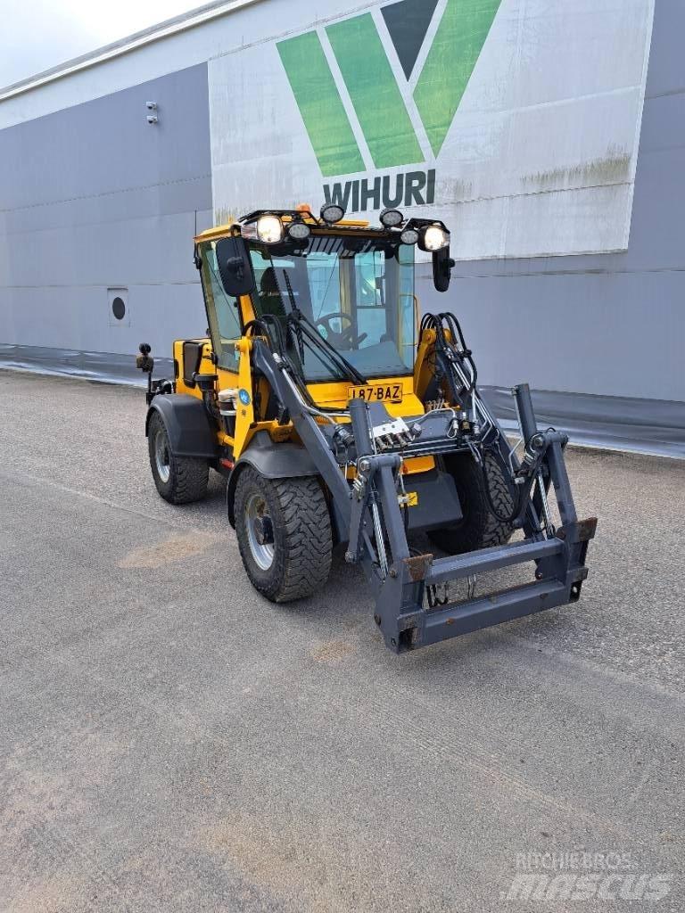 Wille 465 Taajamatraktorit