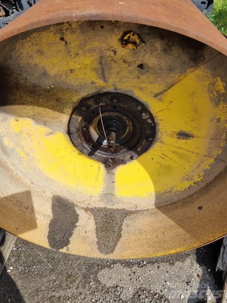 Bomag BW 174 AD Alusta ja jousitus