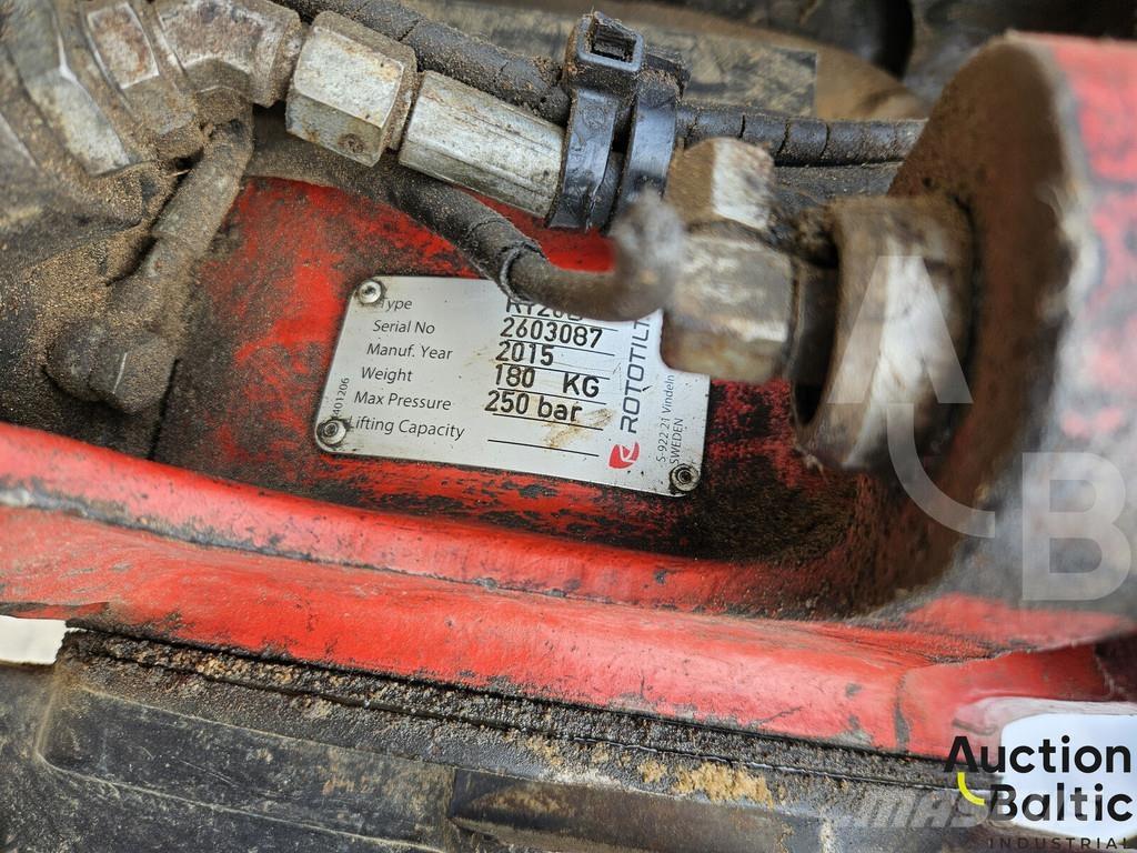 CAT 305.5E2CR Minikaivukoneet < 7t