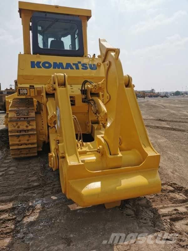 Komatsu d375a Telaketjupuskutraktorit