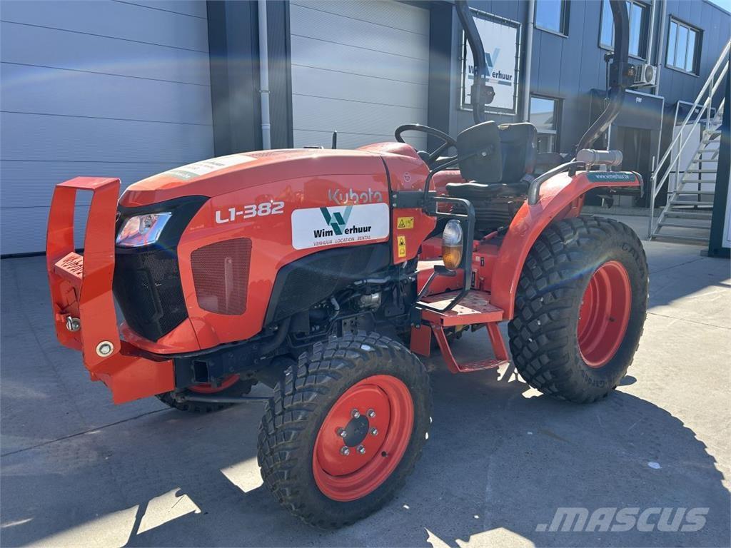 Kubota L1-382 (5283) Taajamatraktorit