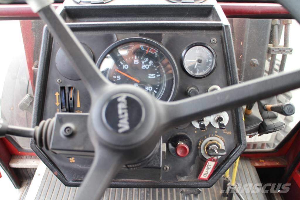 Valmet 815 Traktorit