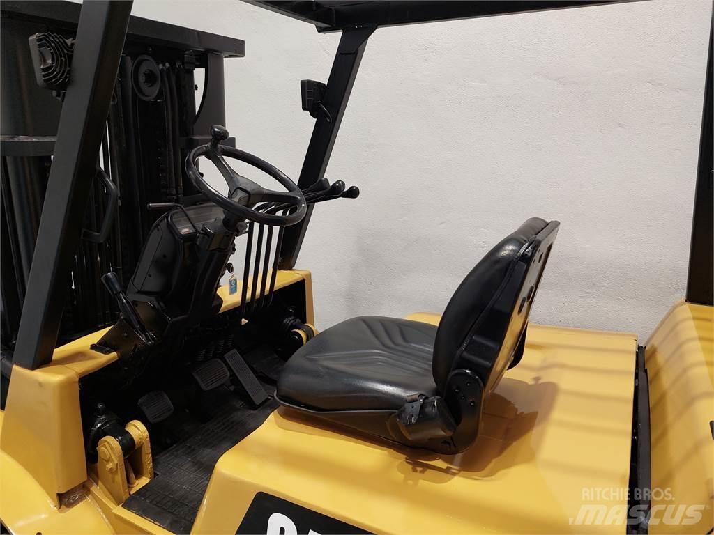 CAT DP50K MC Dieseltrukit