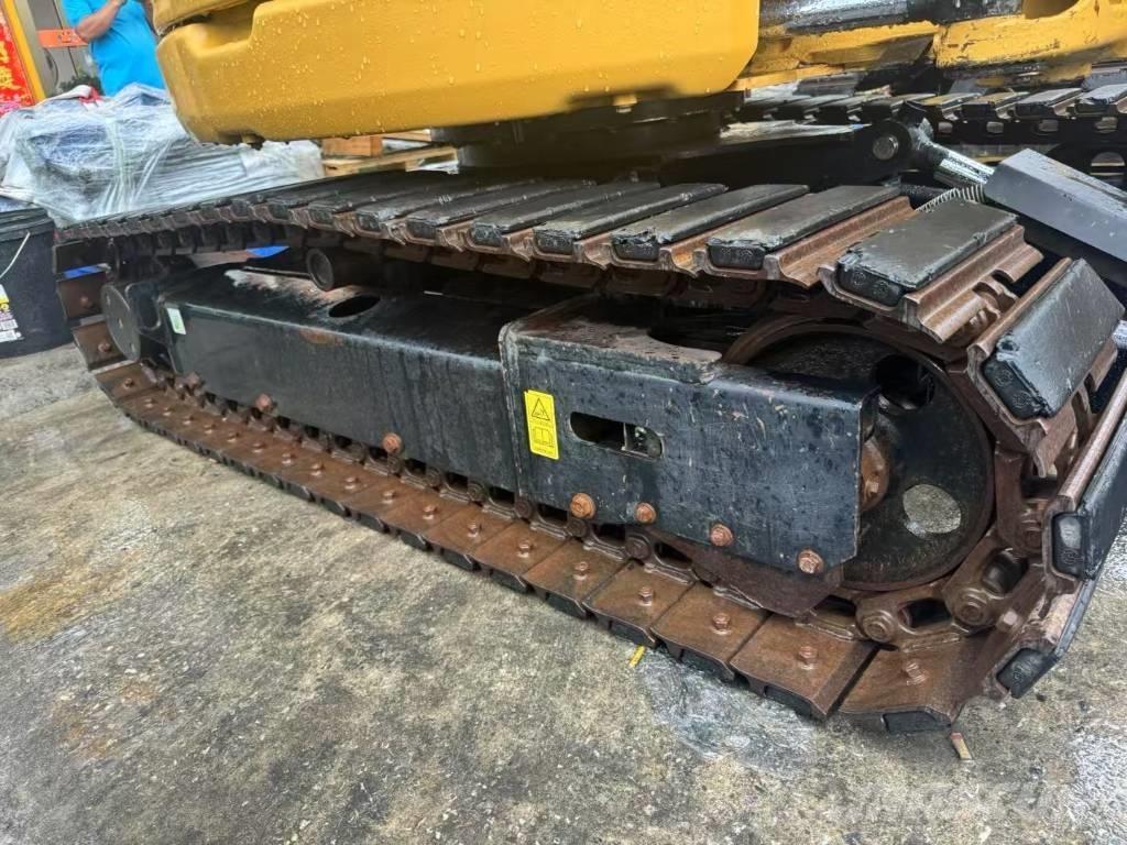 CAT 304 CR Minikaivukoneet < 7t