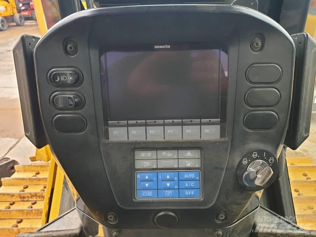 Komatsu D 65 WX-17 Telaketjupuskutraktorit