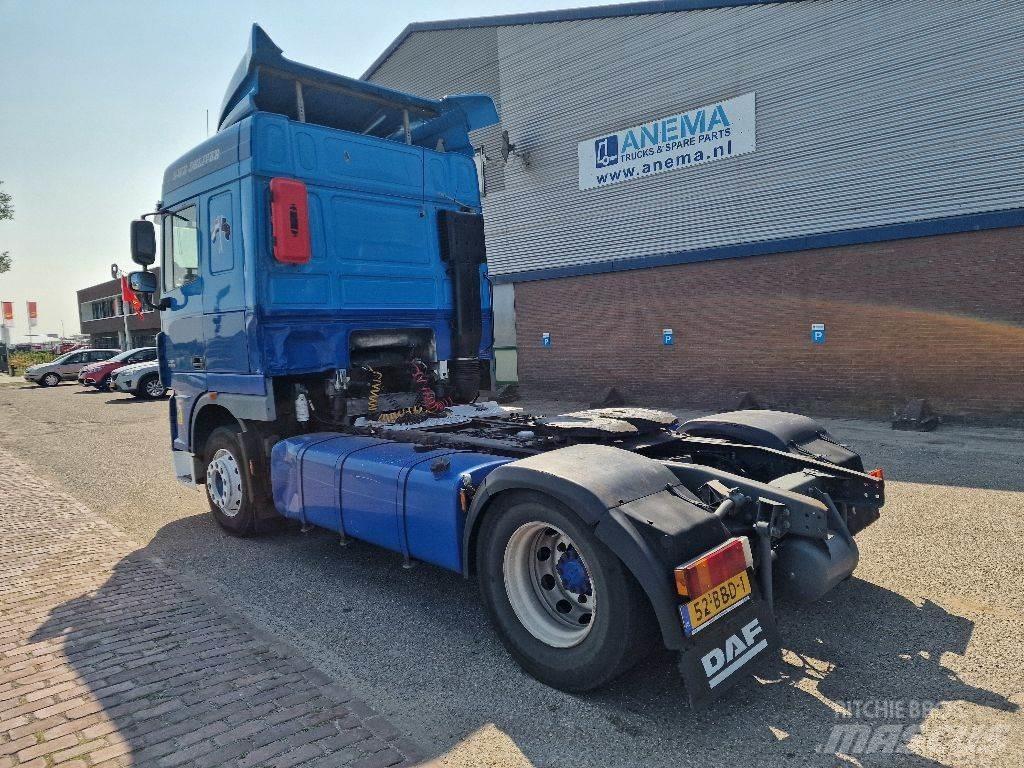 DAF XF105.460 Vetopöytäautot