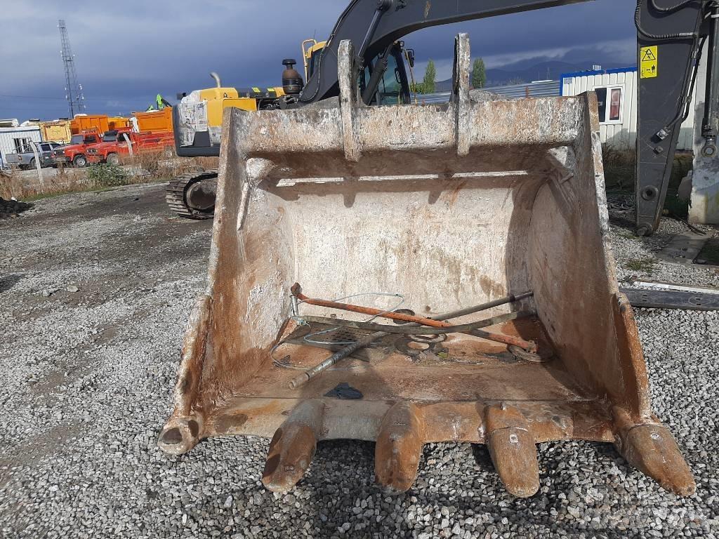 Hitachi ZX 670 LC H Telakaivukoneet