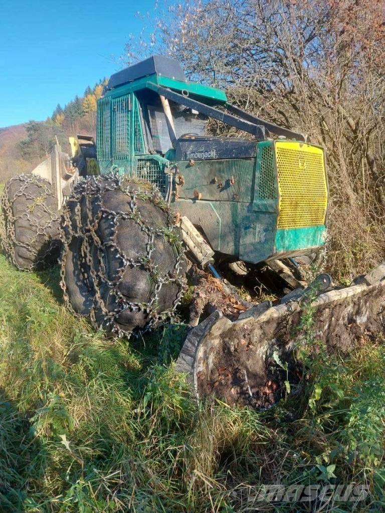 Timberjack 240C Juontokoneet