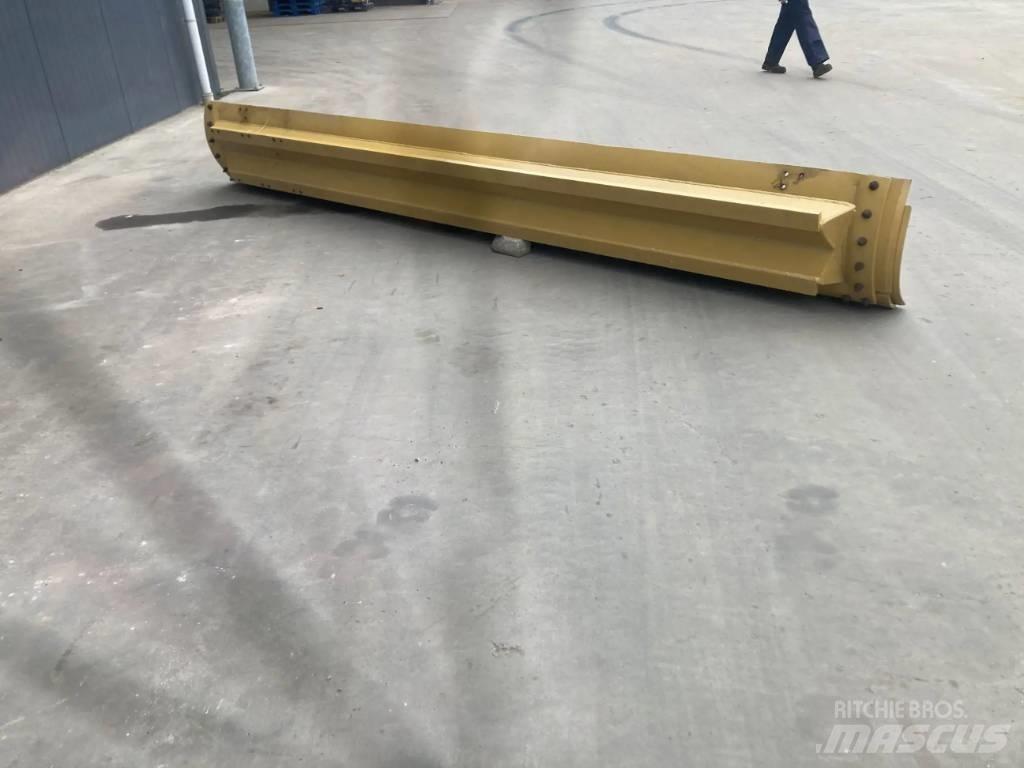 CAT 160M2 Moldboard Kauhat
