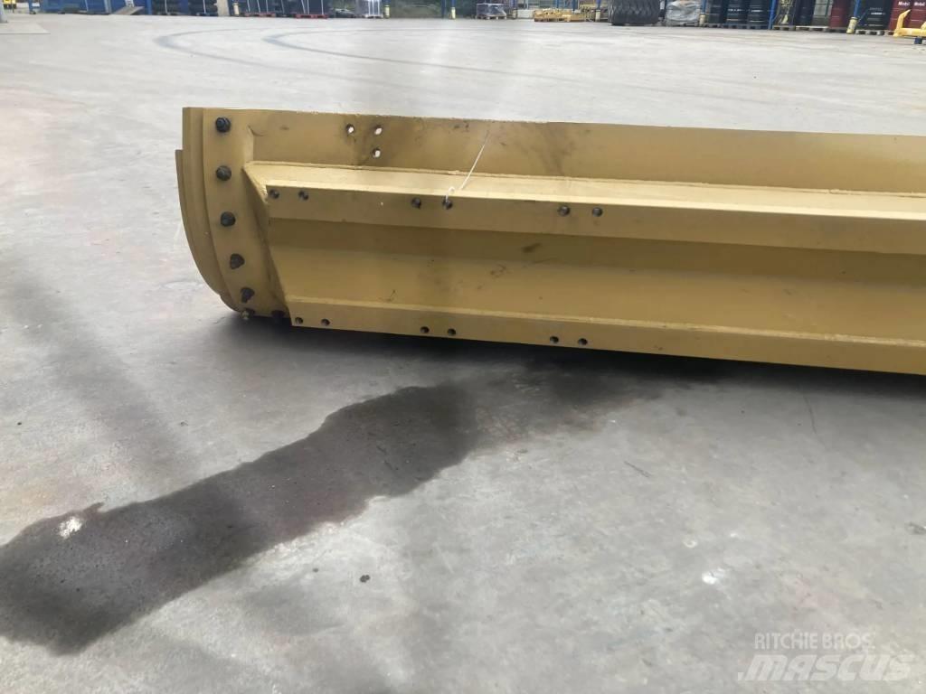 CAT 160M2 Moldboard Kauhat