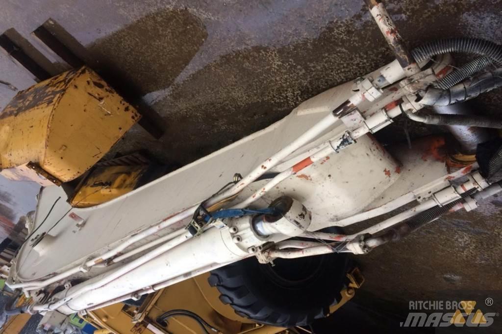 CAT Boom 330D Muut