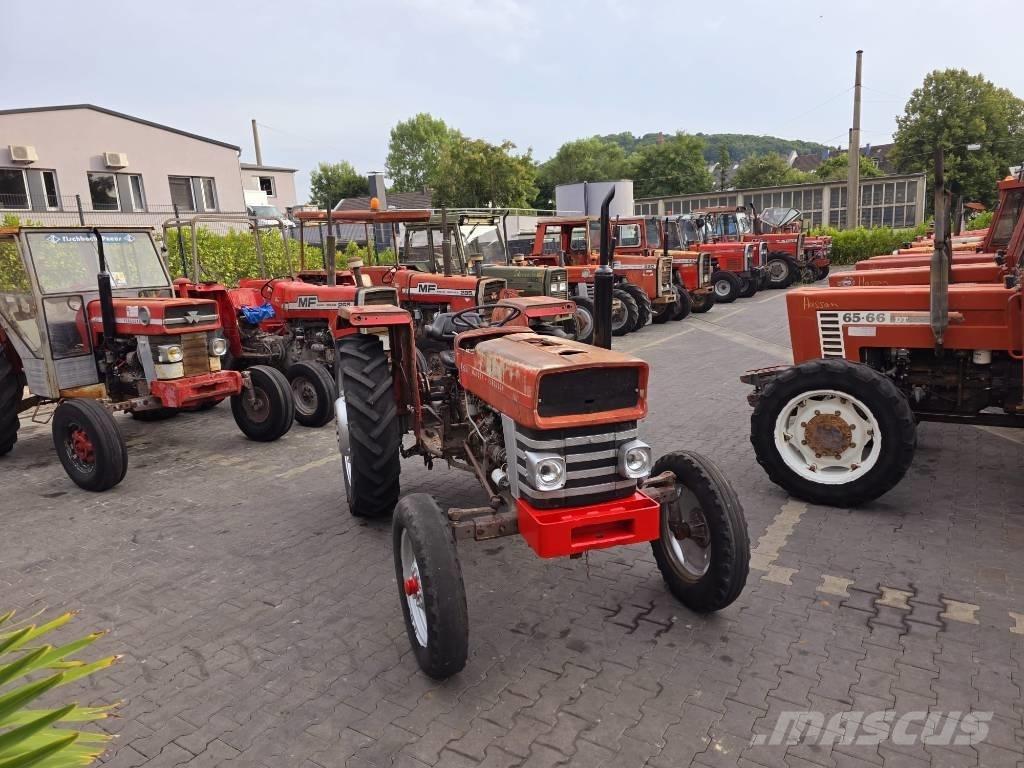 Massey Ferguson 158 Traktorit