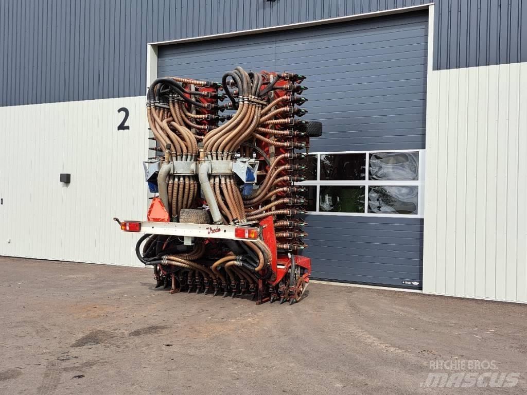 Vredo ZB3-12068 Muut lannoituskoneet ja lisävarusteet