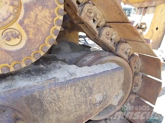 CAT D 11 N Telaketjupuskutraktorit