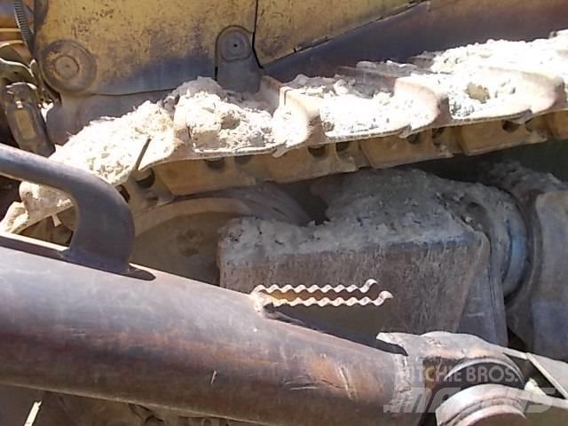 CAT D 11 N Telaketjupuskutraktorit