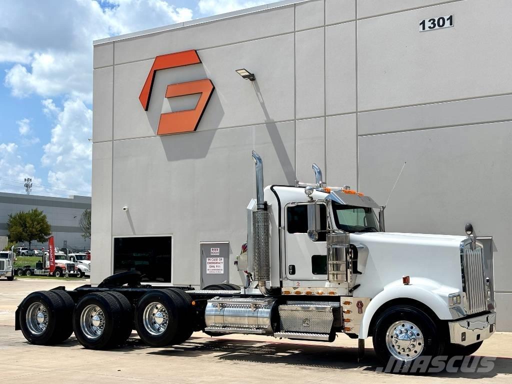 Kenworth W 900 Vetopöytäautot
