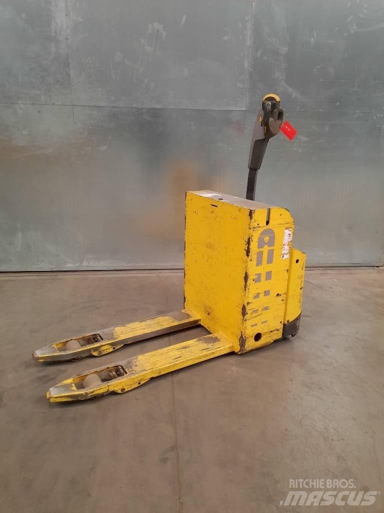 UniCarriers PLL180 Lavansiirtotrukit