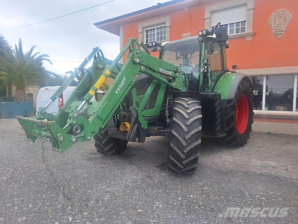 John Deere 6115 R Traktorit