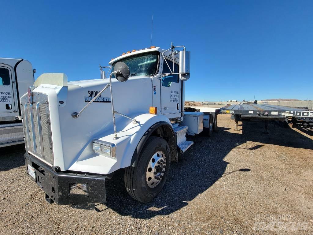 Kenworth T 800 Vetopöytäautot