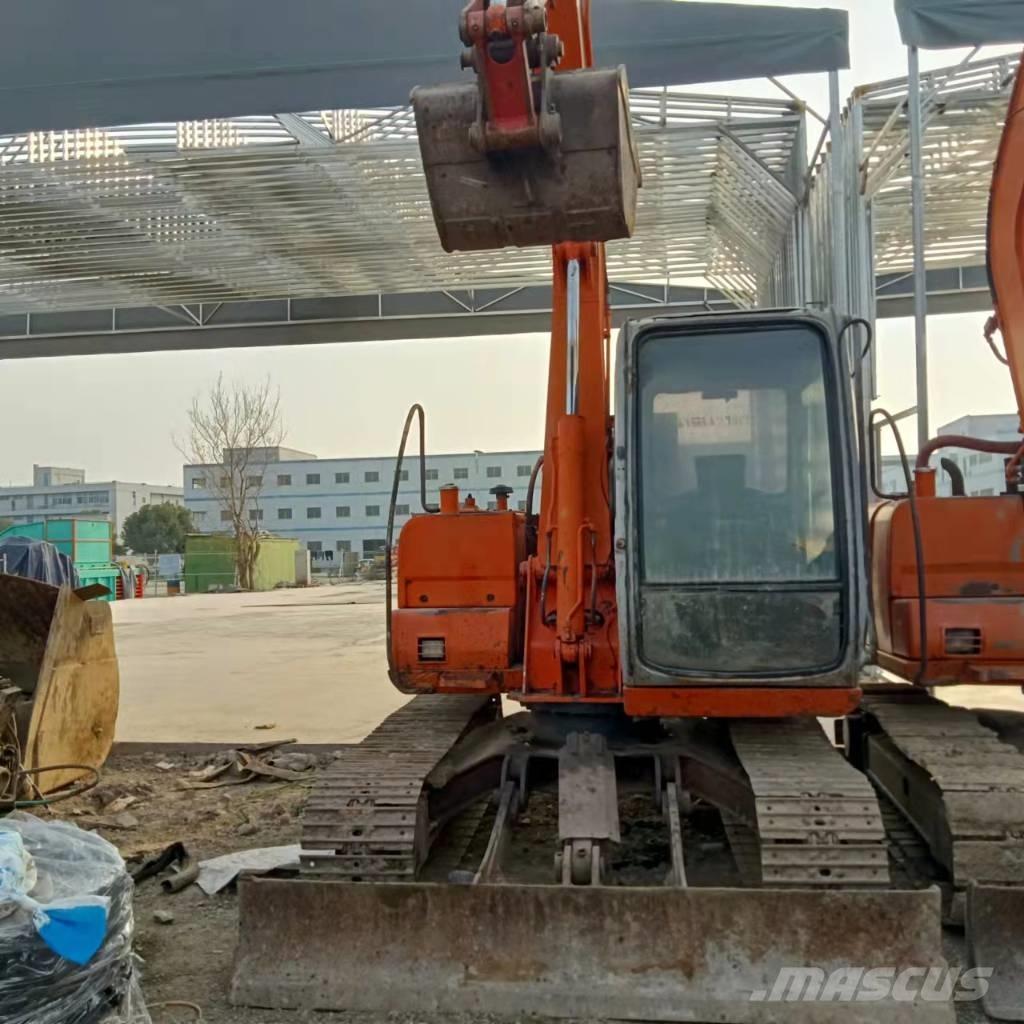 Hitachi EX60-5 Minikaivukoneet < 7t
