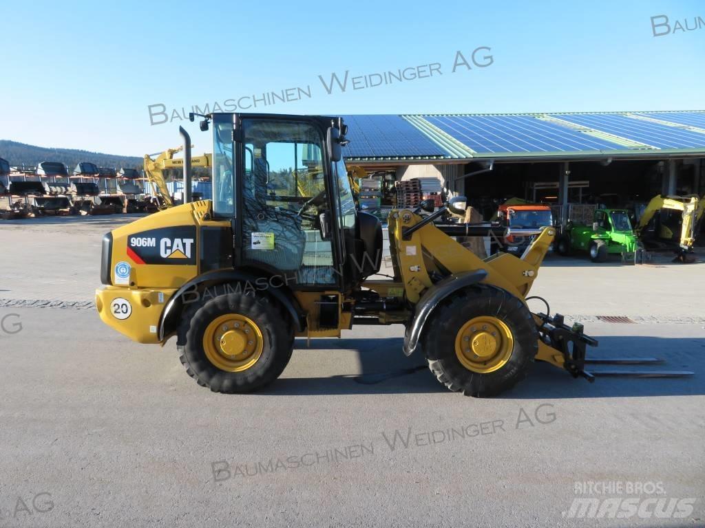 CAT 906M Pyöräkuormaajat