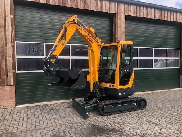 Hyundai R25Z-9AK Minikaivukoneet < 7t