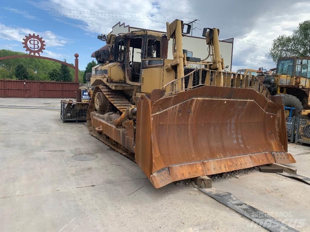 CAT D 8 R II Telaketjupuskutraktorit