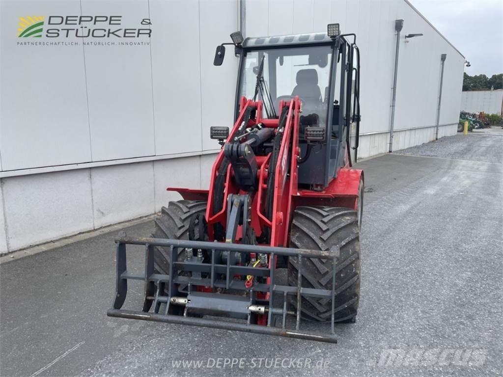 Toyo KU 851 Pyöräkuormaajat
