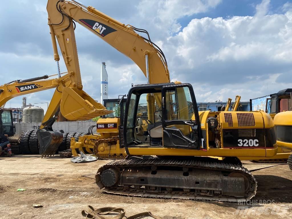 CAT 320 C Telakaivukoneet