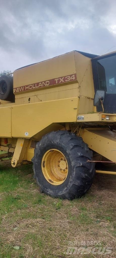 New Holland TX 34 Leikkuupuimurit