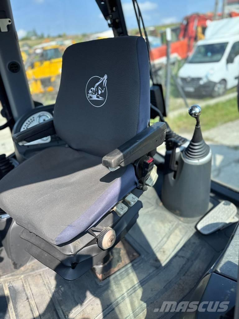 JCB 3 CX Kaivurikuormaajat