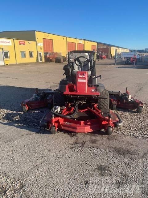 Toro 4000 Päältäajettavat ruohonleikkurit