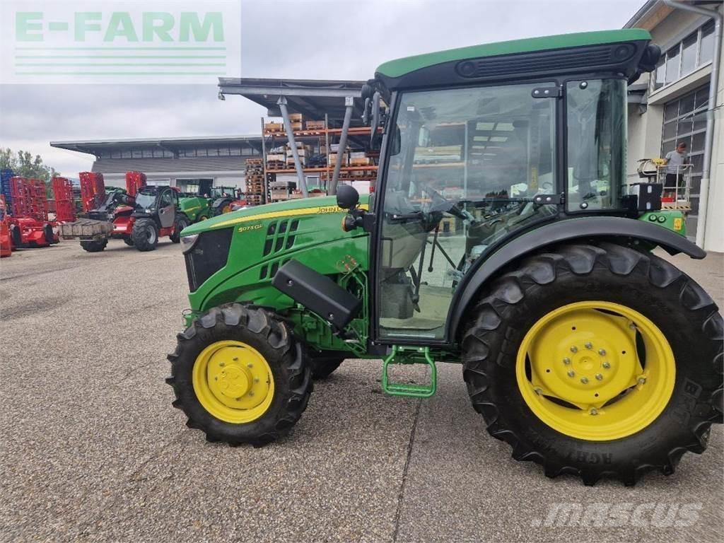 John Deere 5075 GF Traktorit
