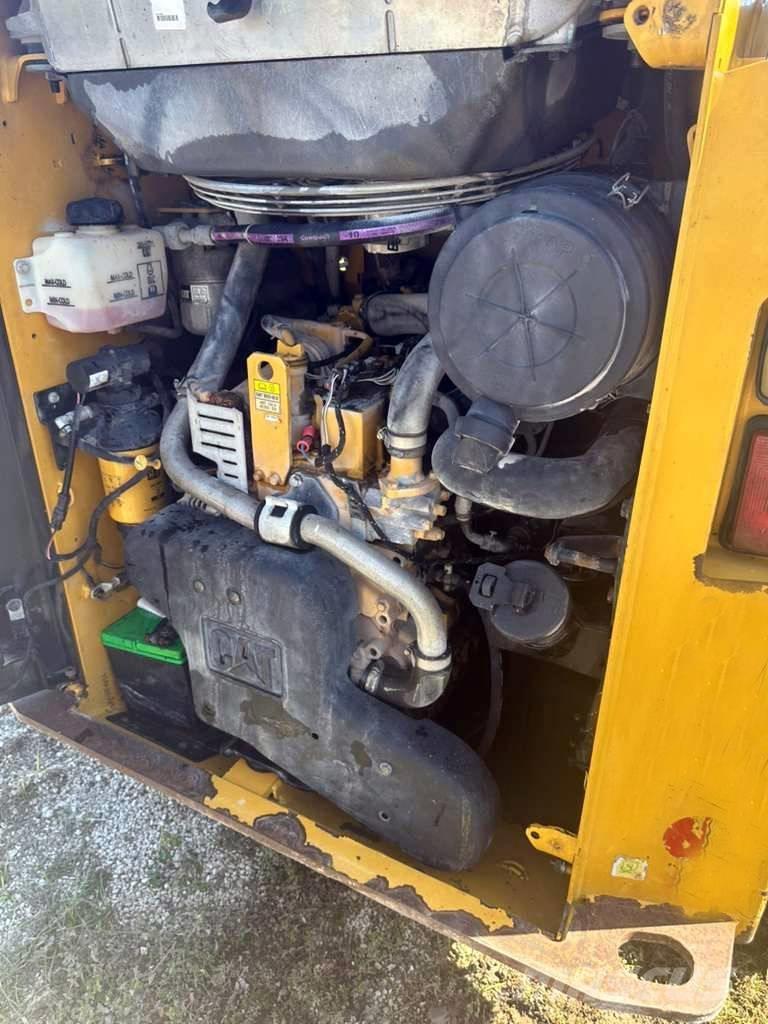 CAT 259 D Liukuohjatut kuormaajat