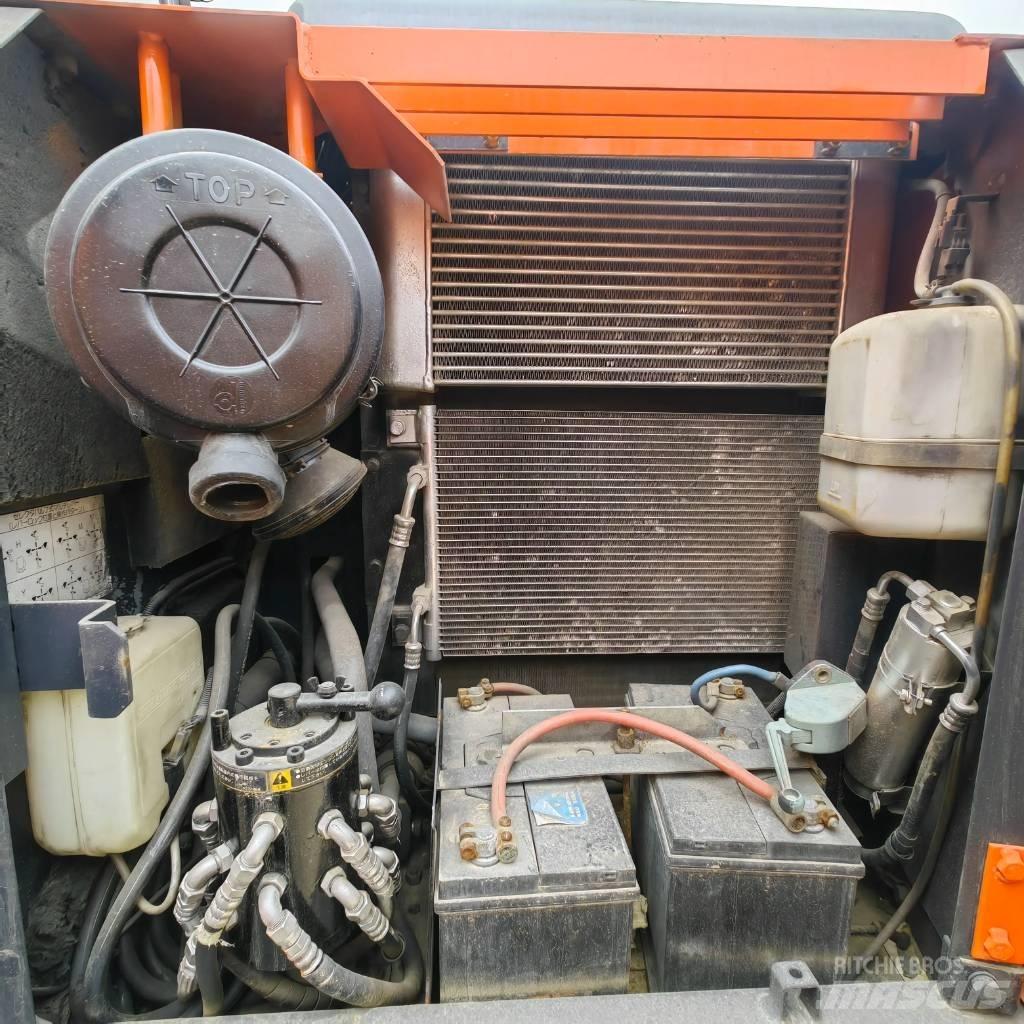 Hitachi ZX 120 Telakaivukoneet