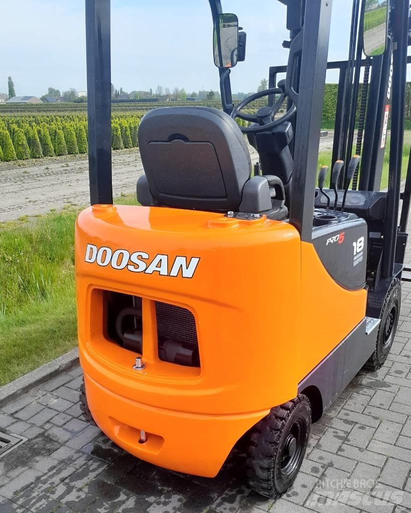 Doosan D18S PRO5 Dieseltrukit